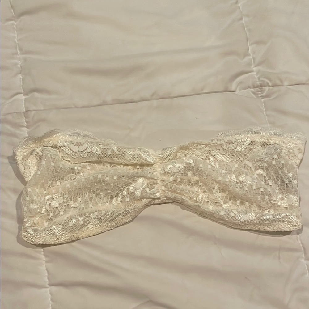 FreePeople Imtimate Elegant Cream Lace Bandeau